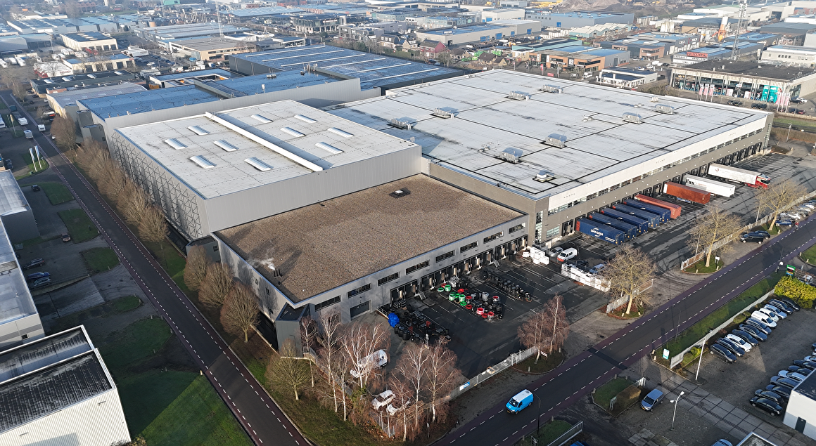 Dakrenovatie Energieweg Voormalig Blokker Distributiecentrum Mijdrecht