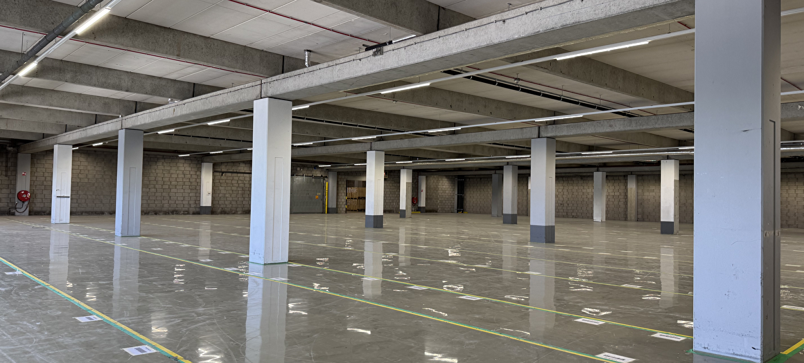 Splitsing En Modernisering Voormalig Blokker Distributiecentrum Mijdrecht