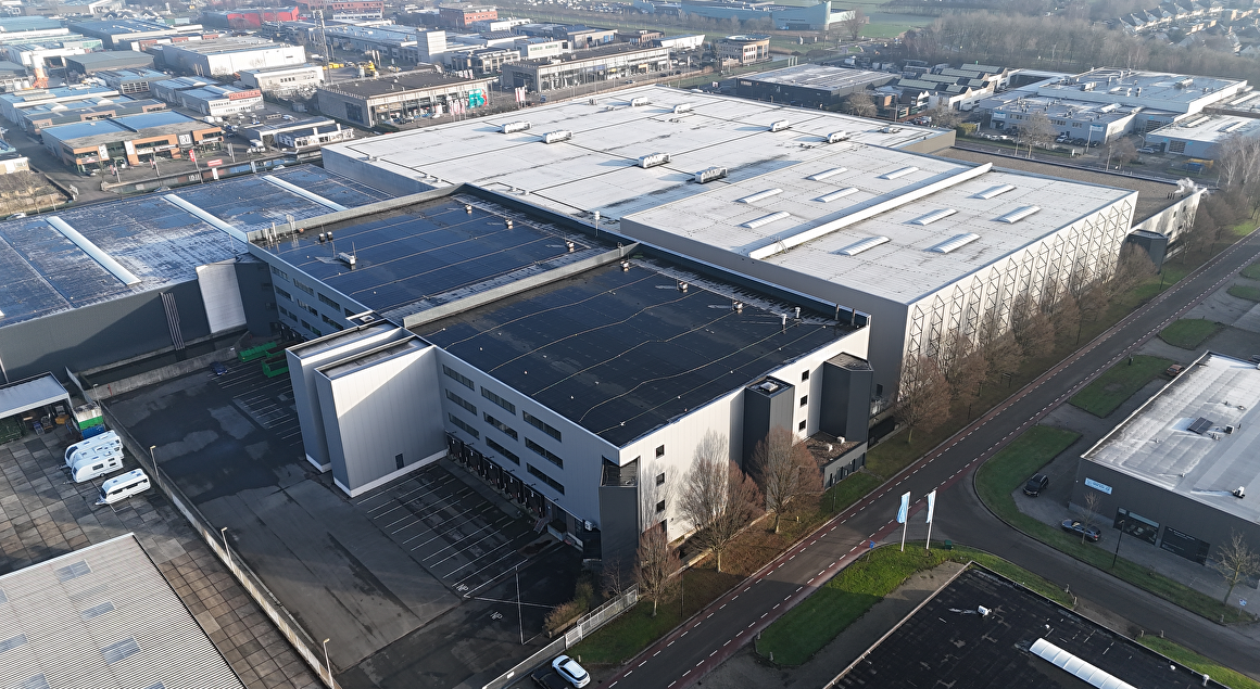 Splitsing En Modernisering Voormalig Blokker Distributiecentrum Mijdrecht
